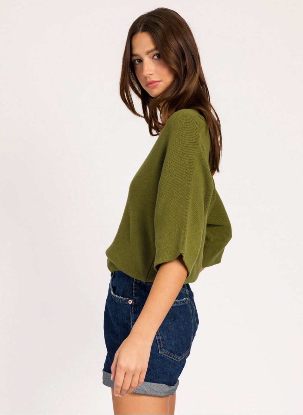 Lenono Knit Sweater: Olive (3)
