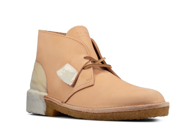 Clarks Mens Desert Boot Natural White 26159091 (2)