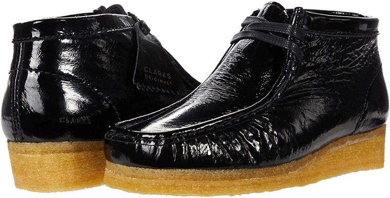 Clarks Women's Wallabee Boot 26154280