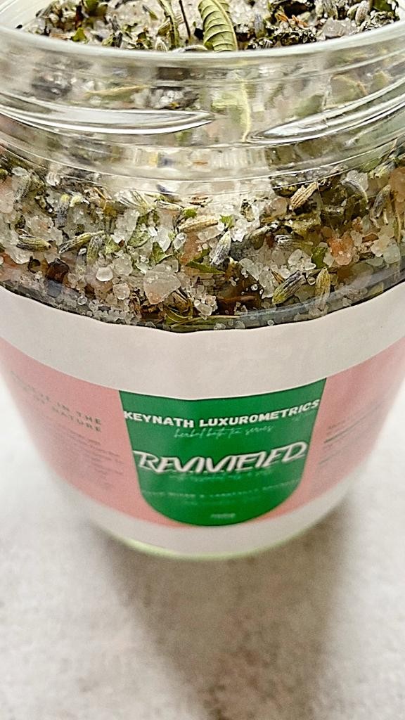 Revivified Bath Tea With Essential Oils And Salts