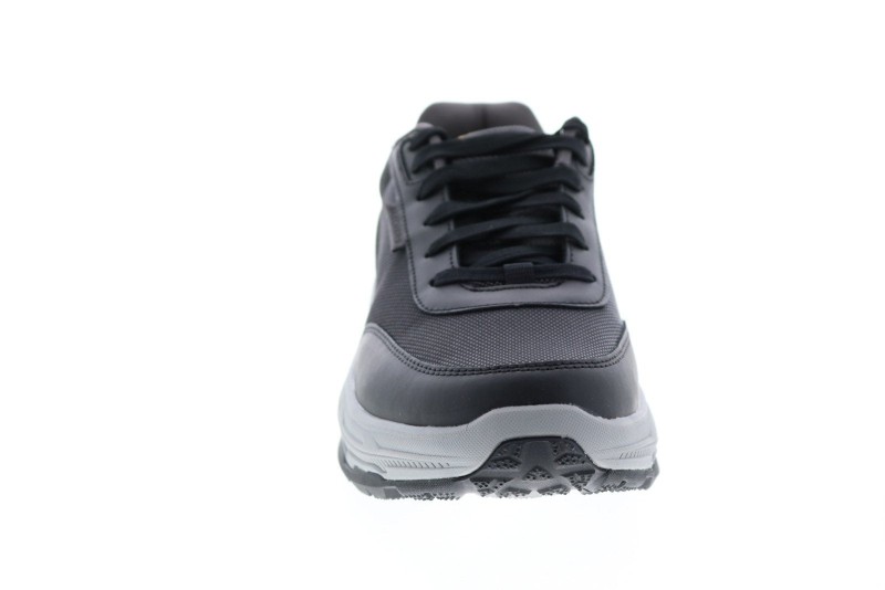 max stout skechers